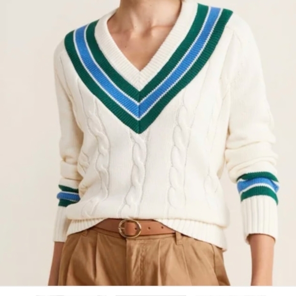 Vineyard Vines Sweaters - Vineyard Vines Women’s Long Sleeve Cable Knit Varsity Sweater M